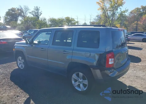 2012 Jeep Patriot Latitude z USA, uszkodzony, nr VIN 1C4NJRFB4CD574159
